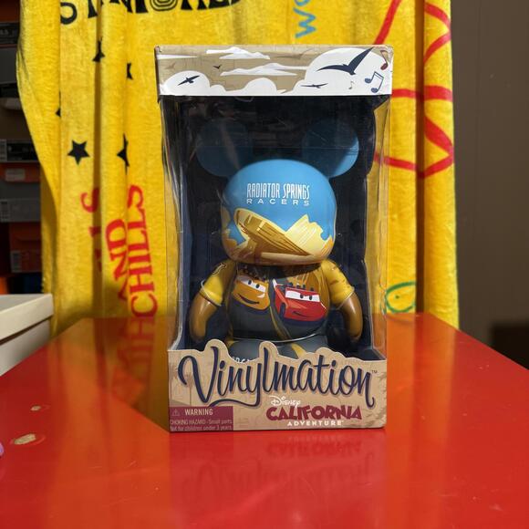 Disney Vinylmation Cars Land Radiator Springs Racers Figure